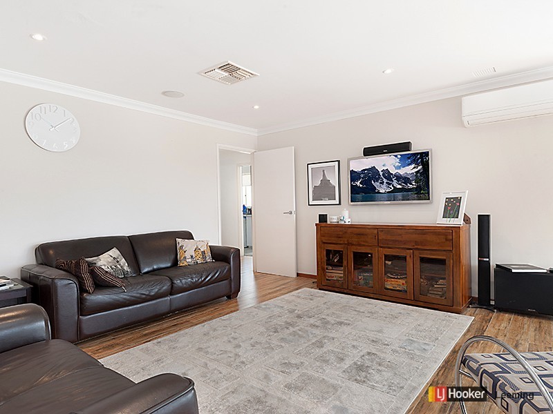 1 Treehaven Vista, Leeming WA 6149