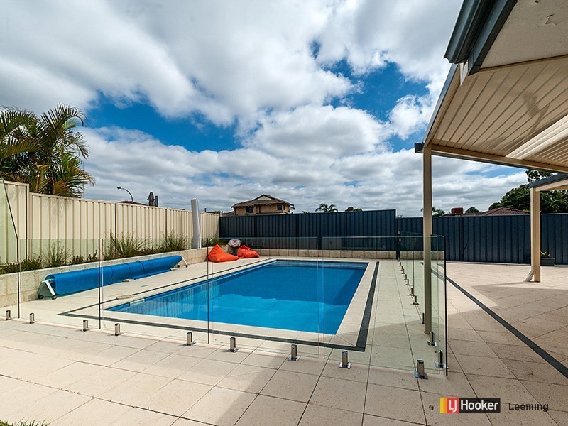 1 Treehaven Vista, Leeming WA 6149