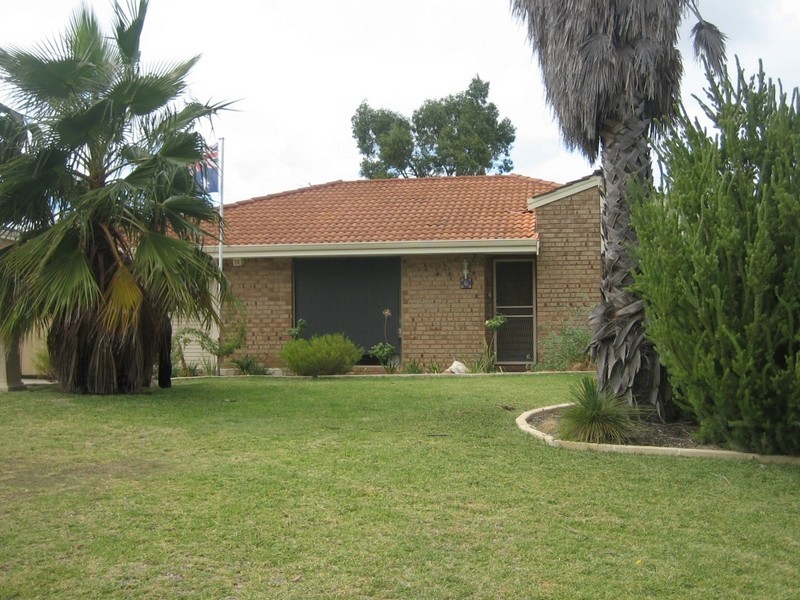 6 Nallan Place, Yangebup WA 6164