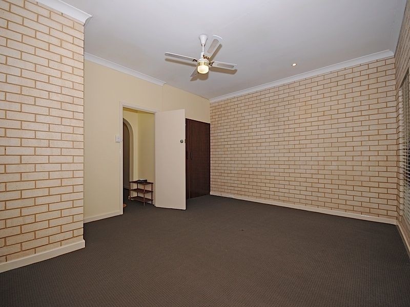 42 Armstrong Way, Wilson WA 6107