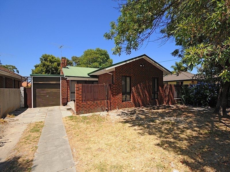 42 Armstrong Way, Wilson WA 6107