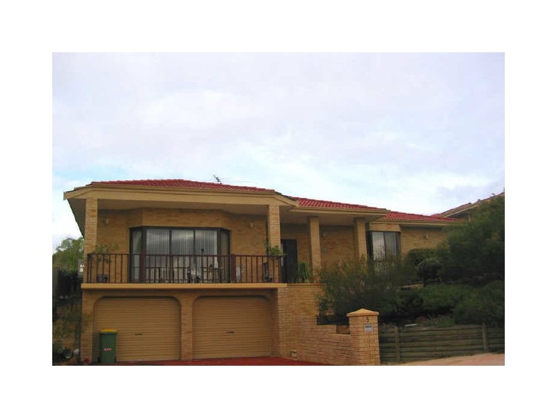 5 Harwood Rise, Leeming WA 6149