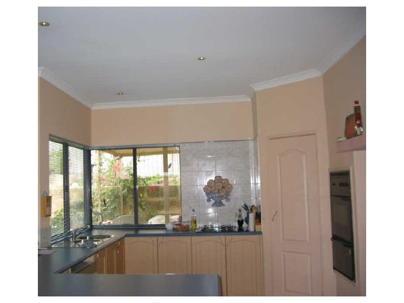5 Harwood Rise, Leeming WA 6149