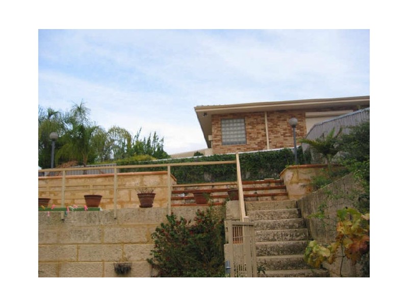 5 Harwood Rise, Leeming WA 6149