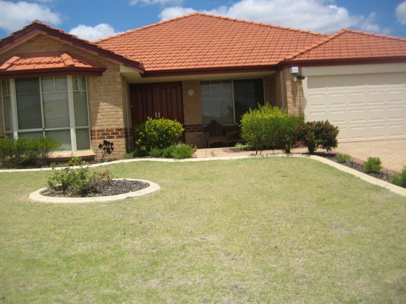 16 Millstream Place, Success WA 6164