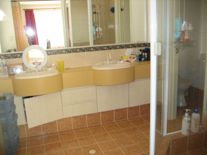 16 Millstream Place, Success WA 6164