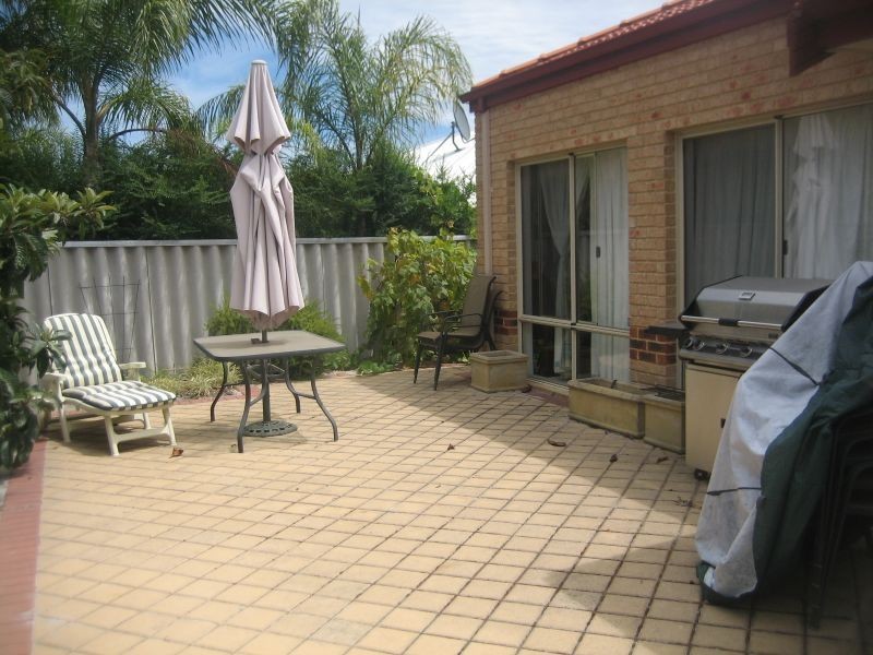 16 Millstream Place, Success WA 6164