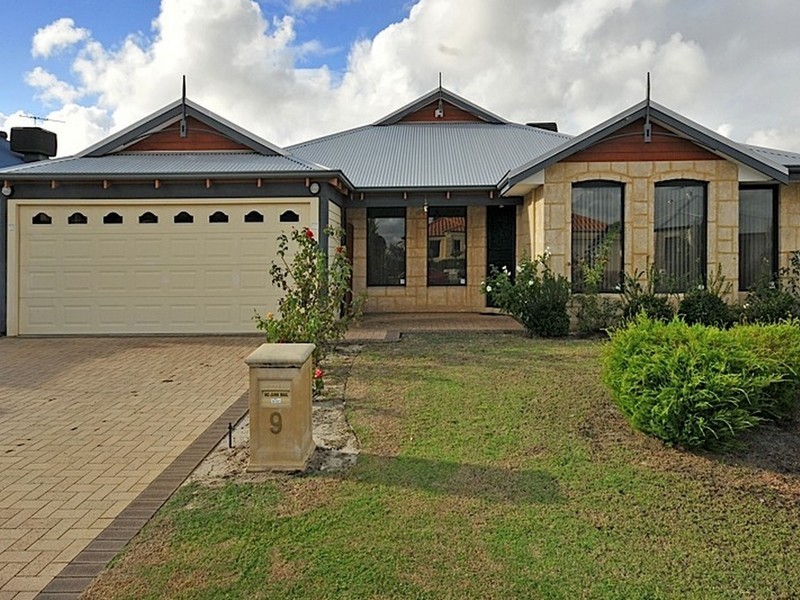 9 Karri Way, Thornlie WA 6108