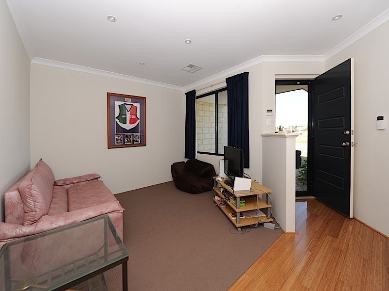 1 Caterpillar Road, Success WA 6164