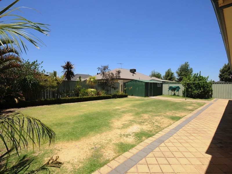 13 Quong Place, Atwell WA 6164