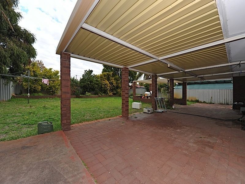 48 Hossack avenue, Parkwood WA 6147