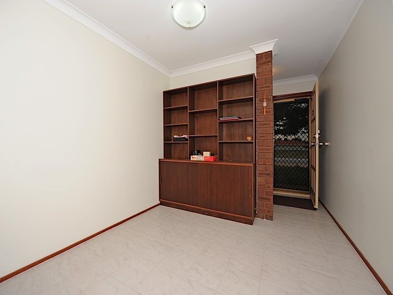 48 Hossack avenue, Parkwood WA 6147