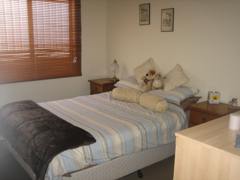 27A Leicester Crescent, Canning Vale WA 6155