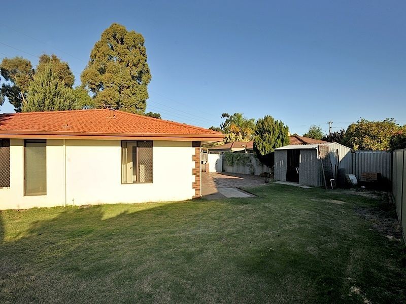 16 Jefferies Way, Leeming WA 6149