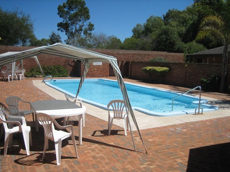 4/139 Darley Circle, Bull Creek WA 6149