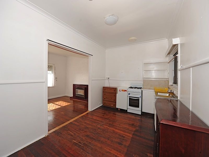 213 Leach Highway, Willagee WA 6156