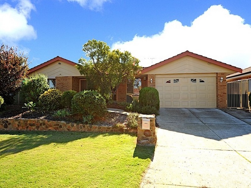 27 Barcombe Way, Leeming WA 6149