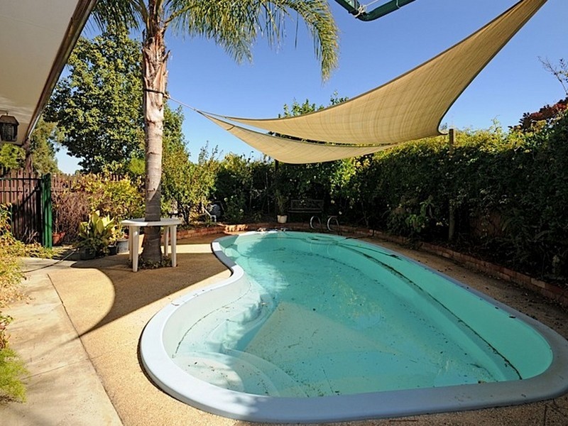 4 Higham Court, Leeming WA 6149