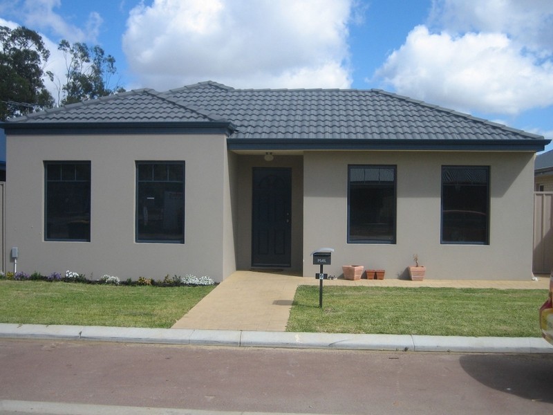 9 Daffodil Road, Canning Vale WA 6155
