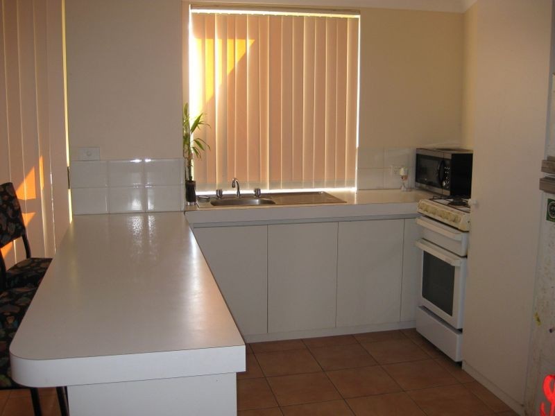 5 Daley Close, Atwell WA 6164