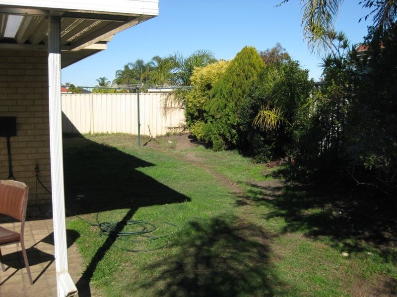 5 Daley Close, Atwell WA 6164