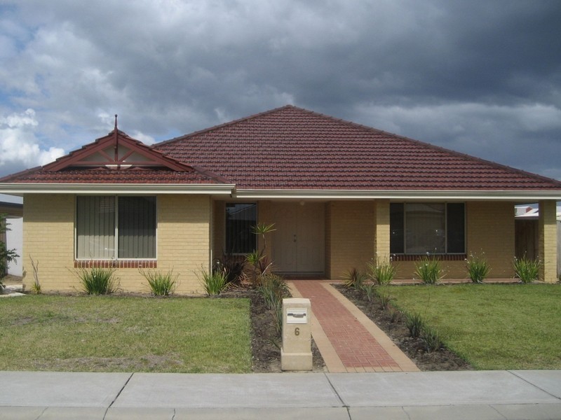 6 Serene Bend, Atwell WA 6164