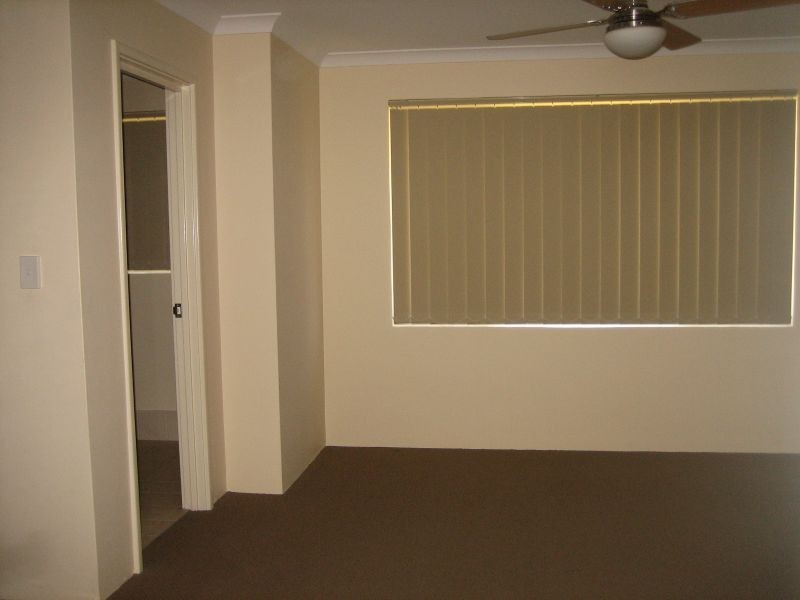 6 Serene Bend, Atwell WA 6164