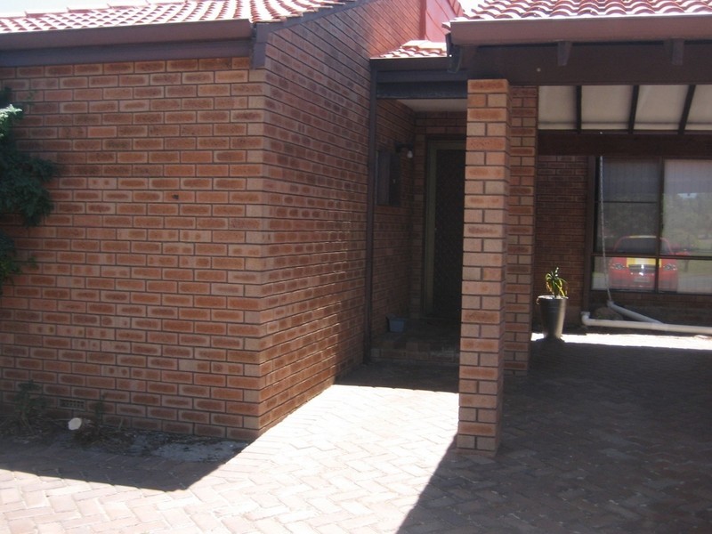 45A Hartfield Crescent, Leeming WA 6149