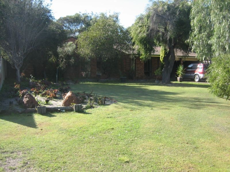 18 Mallard Way, Bibra Lake WA 6163