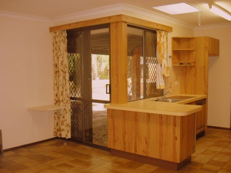 18 Mallard Way, Bibra Lake WA 6163