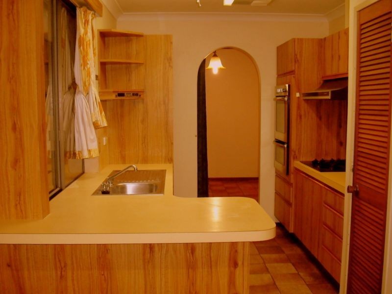 18 Mallard Way, Bibra Lake WA 6163