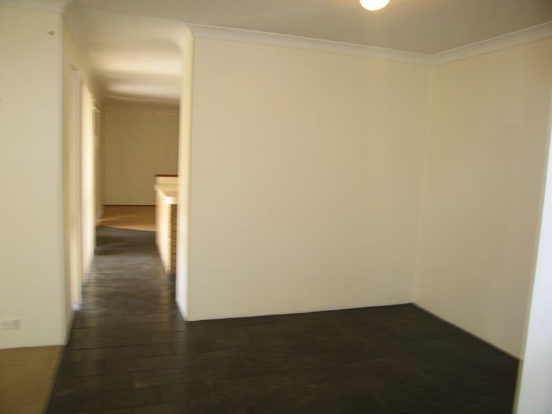 45 Farrington Rd, Leeming WA 6149