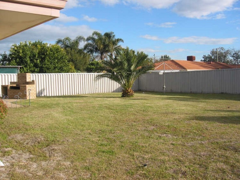 10 Lessar Place, Parkwood WA 6147