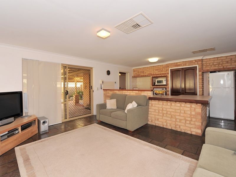 3 Wishaw Grove, Leeming WA 6149