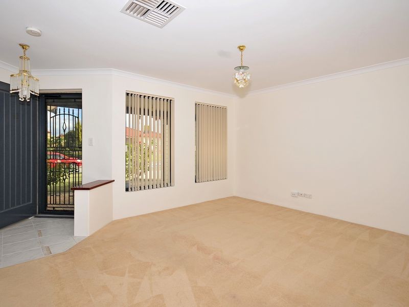 9 Karri Way, Thornlie WA 6108