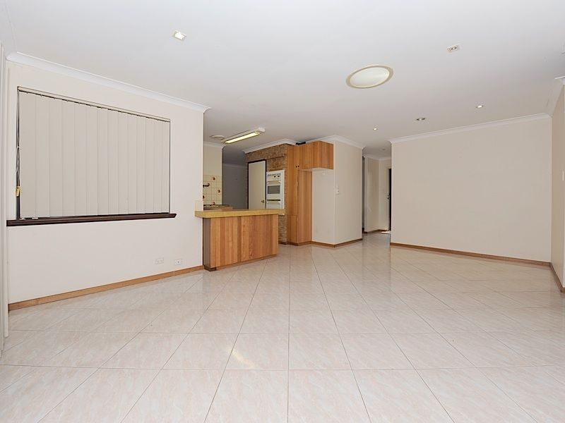 7 Reardon Street, Leeming WA 6149