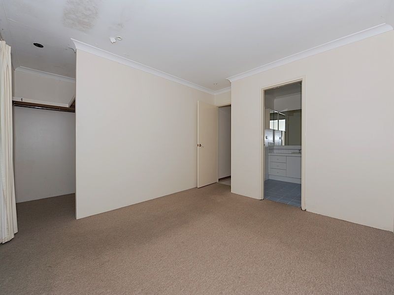 7 Reardon Street, Leeming WA 6149