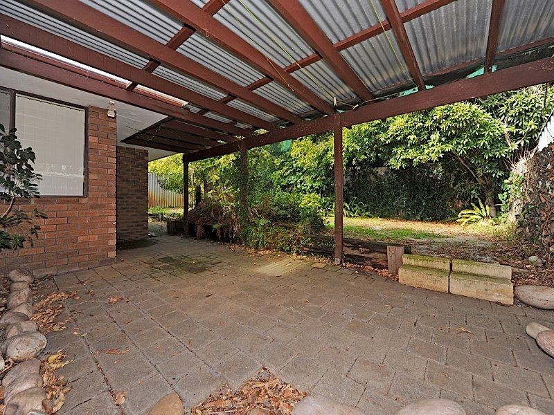 7 Reardon Street, Leeming WA 6149