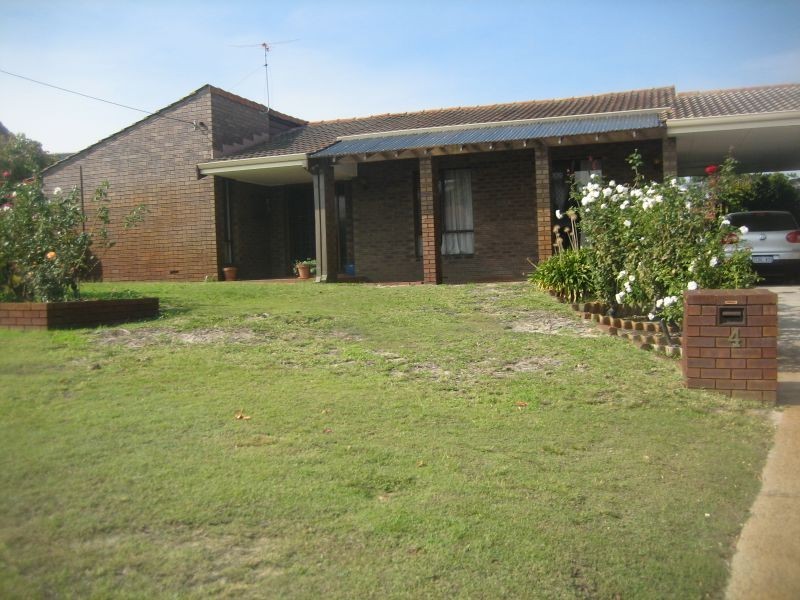 4 Goddard Way, Bull Creek WA 6149