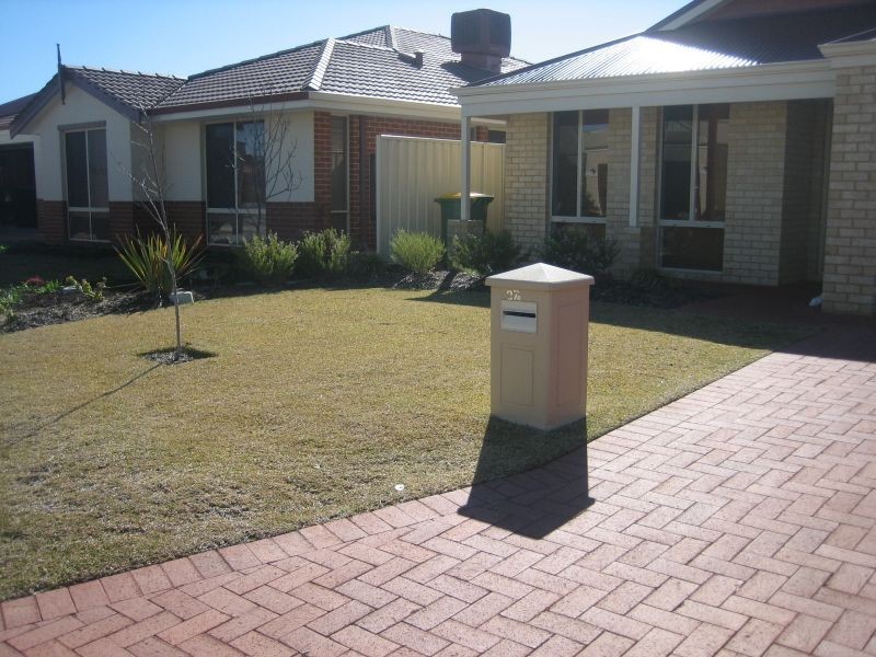 27B Leicester Crescent, Canning Vale WA 6155