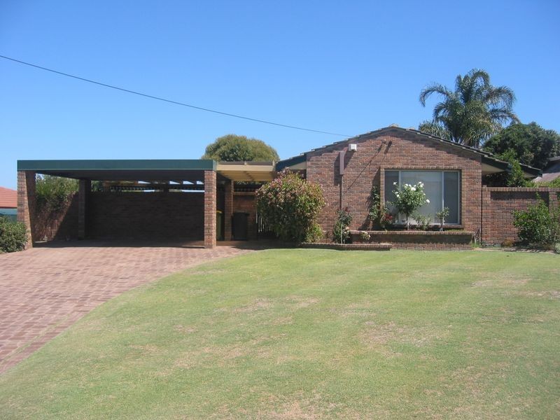 110 Bolderwood Drive, South Lake WA 6164