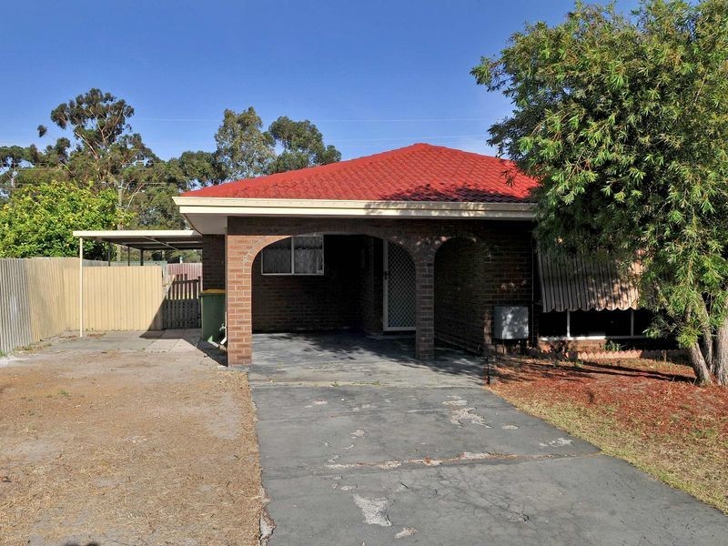 4 Hadlow Court, Leeming WA 6149