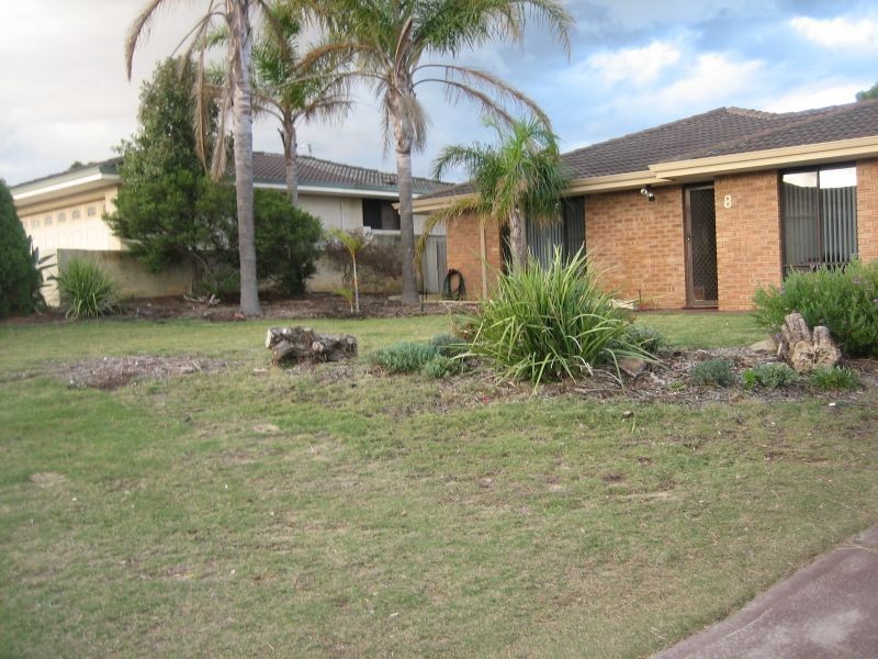 8 Gilchrist Avenue, Bibra Lake WA 6163