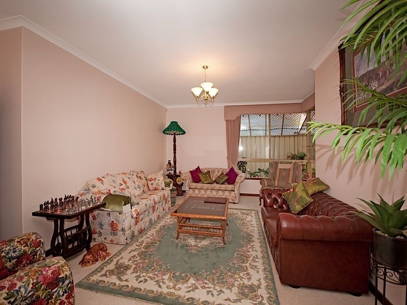 3 Olsen Court, Leeming WA 6149