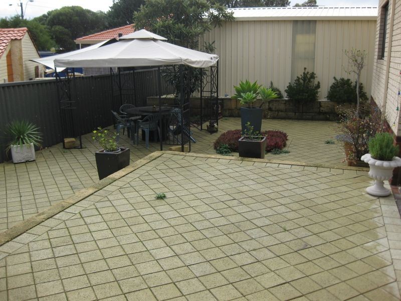 2 Blain Court, Leeming WA 6149