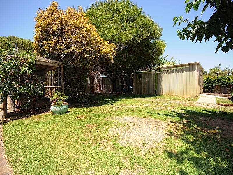 15 Krugger Place, Leeming WA 6149