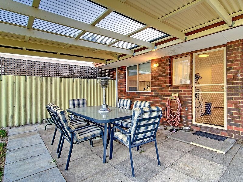 16A Hartfield Crescent, Leeming WA 6149