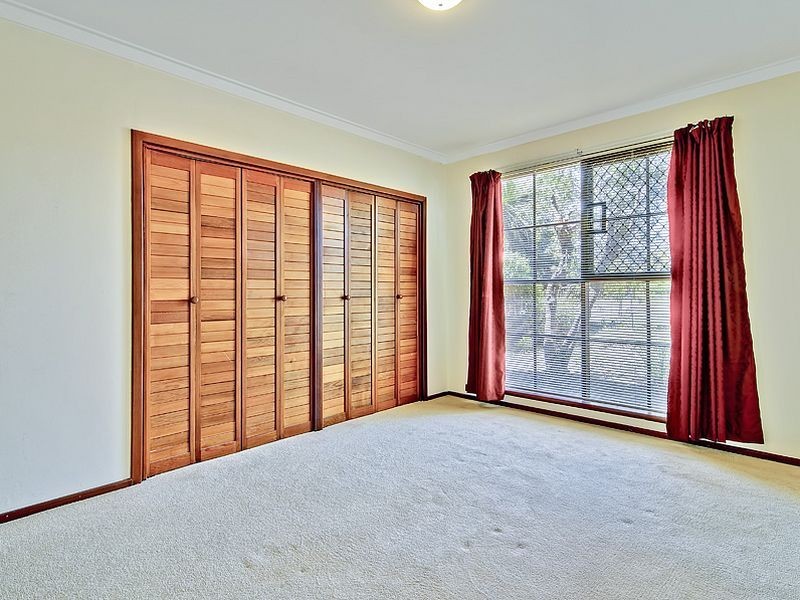 10 Grachechurch Crescent, Leeming WA 6149