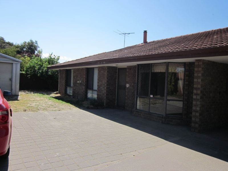 5 Laughton Way, Leeming WA 6149