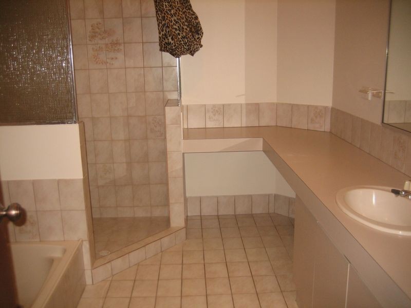 5 Casserly Drive, Leeming WA 6149